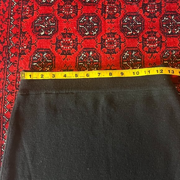 Black 100% Merino Wool Mini Skirt with Elastic Waist Valerie Stevens Petites - Picture 3 of 8